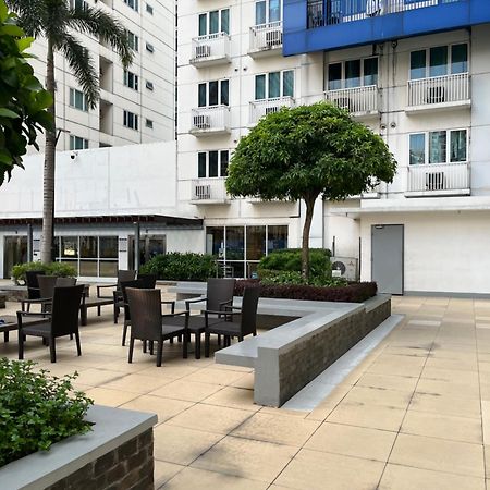 פאסאי Azenith Staycation At Sea Residences Moa מראה חיצוני תמונה