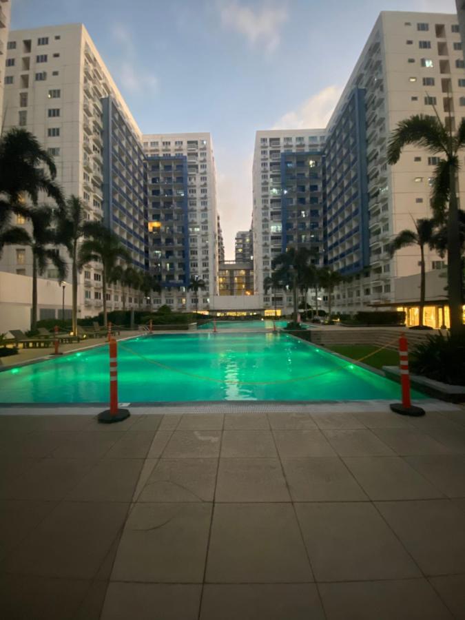 פאסאי Azenith Staycation At Sea Residences Moa מראה חיצוני תמונה