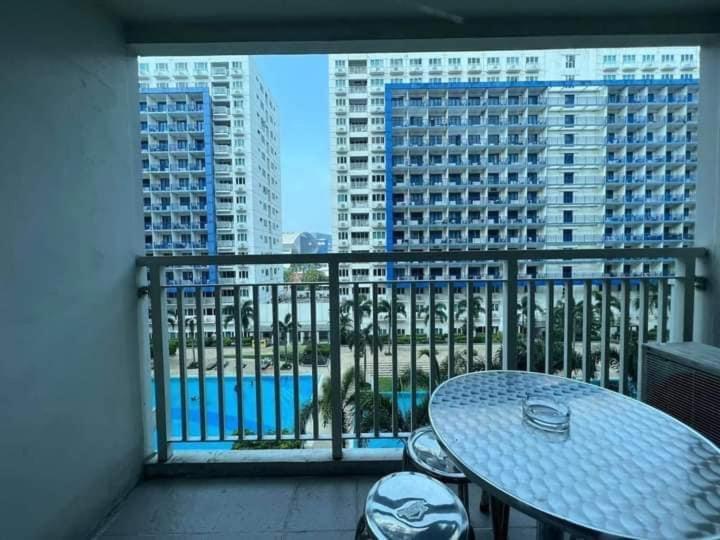 פאסאי Azenith Staycation At Sea Residences Moa מראה חיצוני תמונה